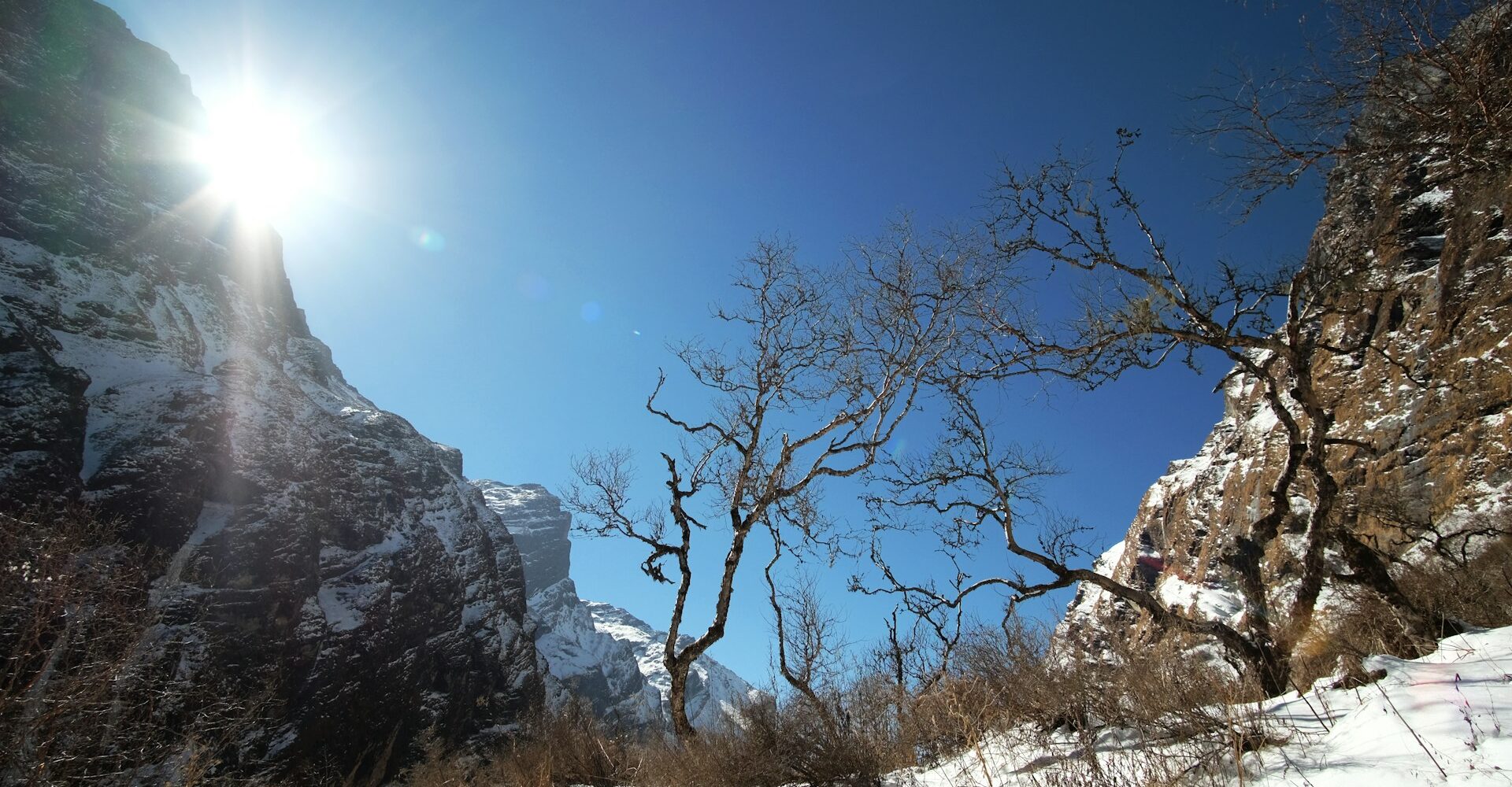 trekking-in-nepal-in-january